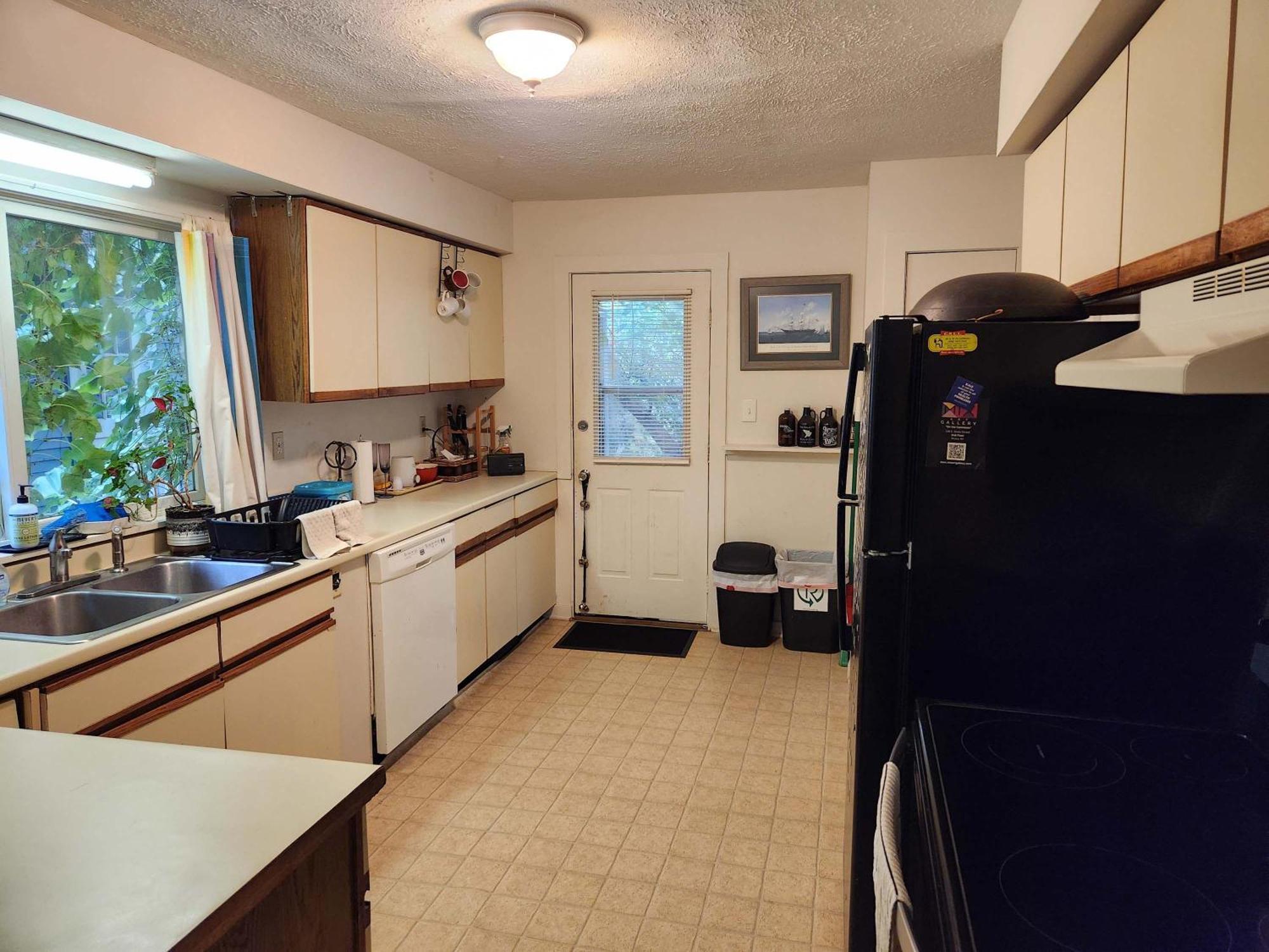 Cozy 3 Bedroom House In Downtown Итака Экстерьер фото